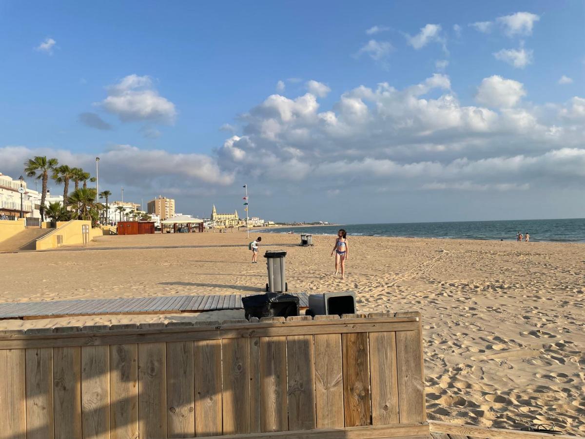 Vistas Al Mar A 10 Metros De La Playa De Regla Parking Gratis Lägenhet Chipiona Exteriör bild