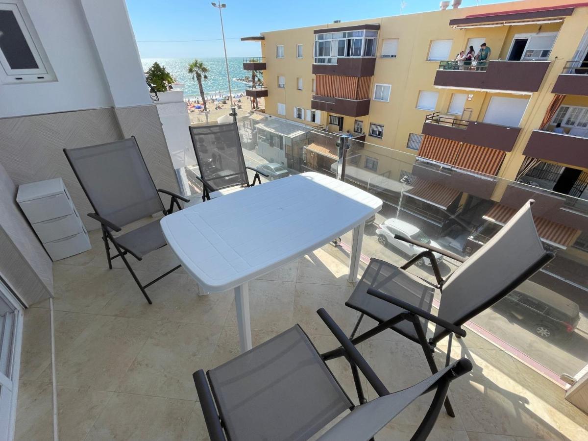 Vistas Al Mar A 10 Metros De La Playa De Regla Parking Gratis Lägenhet Chipiona Exteriör bild
